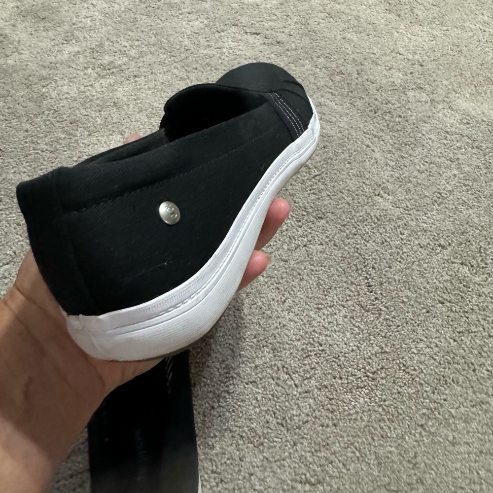Grasshoppers size 8.5